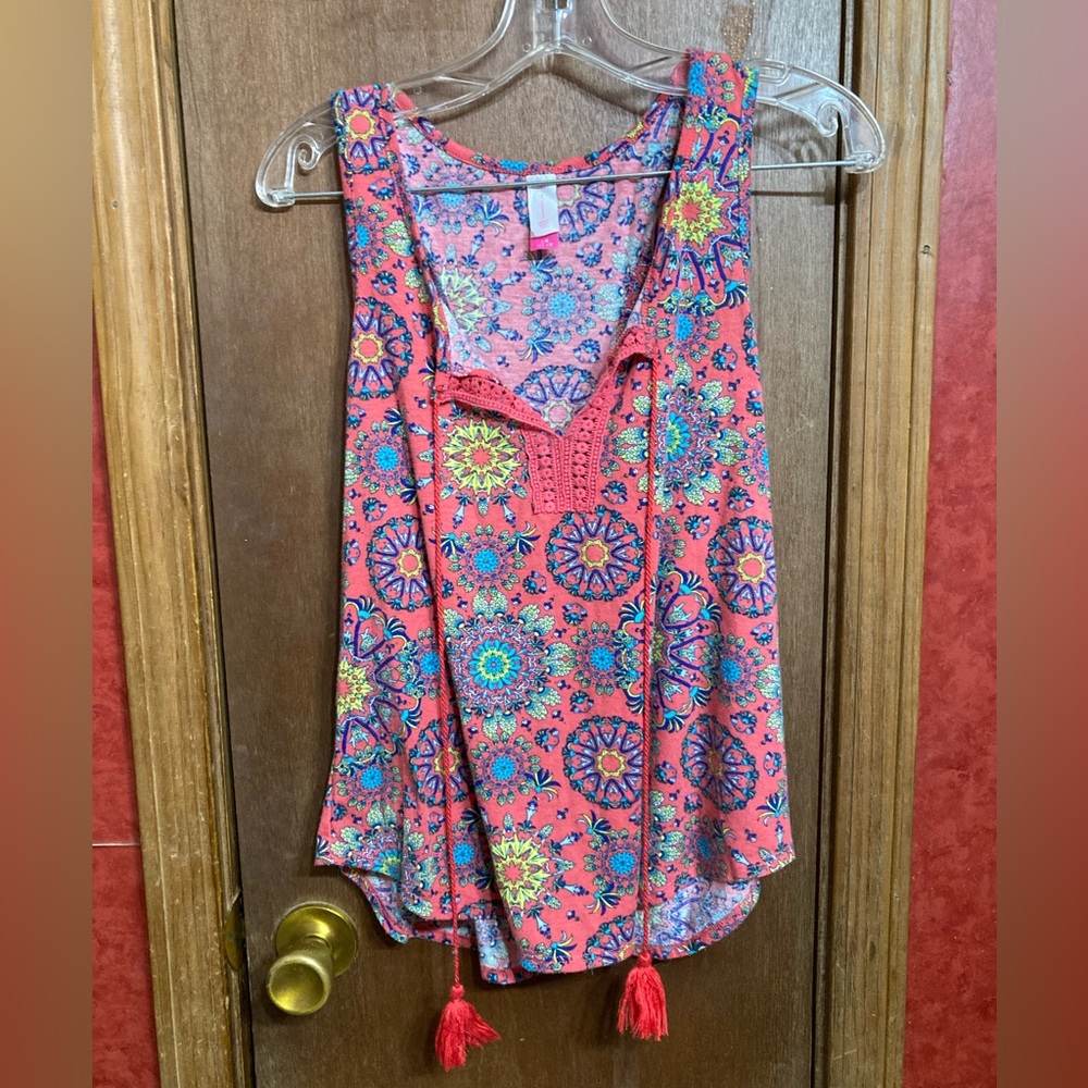 No Boundaries tank top